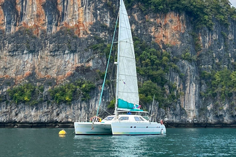 Lagoon 470 Sailing Catamaran