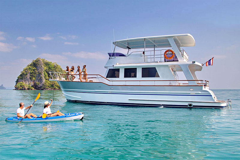 53 ft. Grand Banks Motor Yacht