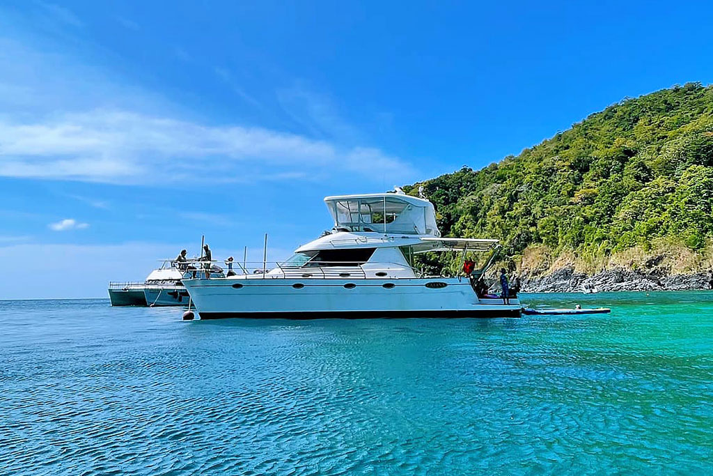 Catana 45 Power Catamaran