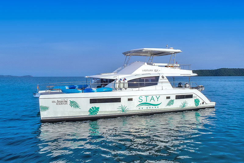 Leopard 51 RSL Power Catamaran