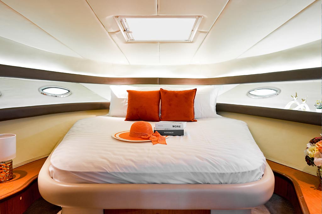 Sea Ray 460 Sundancer Motor Yacht